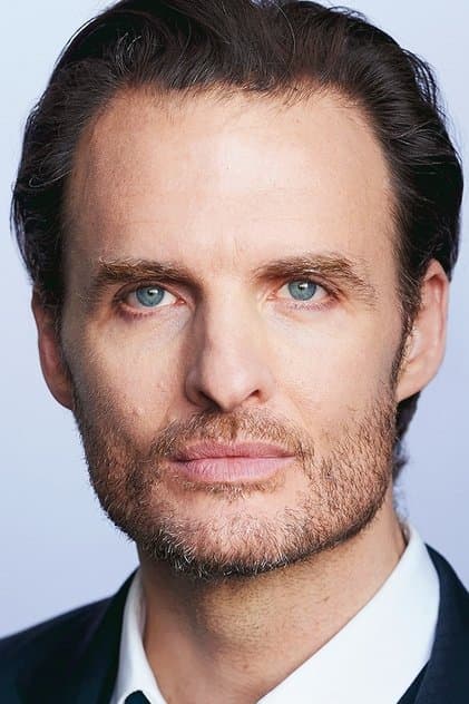 Greg Bryk 프로필