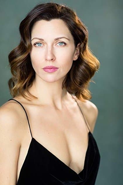 Margo Stilley 프로필